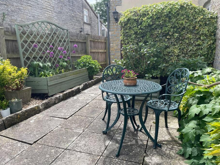 No 96 Chapel Lane - Self Contained Cottage In The Heart Of Butleigh Exterior photo